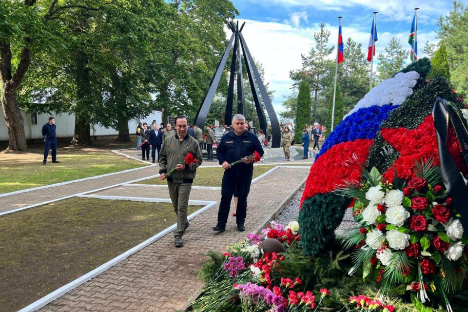 В Новгородской области предали земле останки якутян, погибших в битве на Ильмене