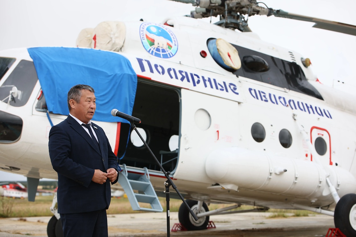 вертолет, Полярные авиалинии