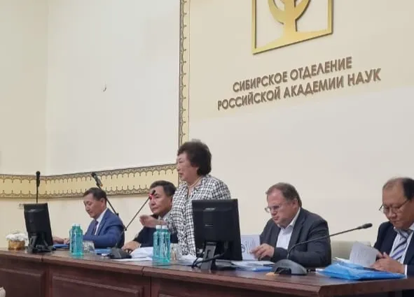 Более 100 ученых из России и зарубежья приняли участие в конференции в честь Платона Ойунского