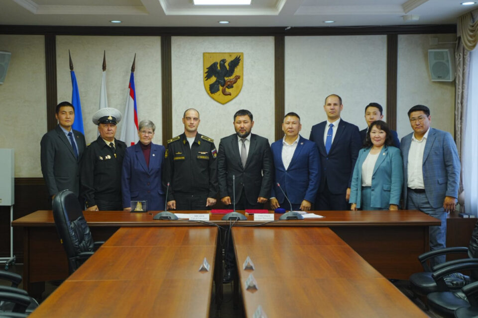 Подписано соглашение о сотрудничестве с экипажем подводной лодки «Якутск»
