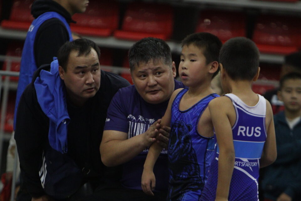Леонид Спиридонов рассказал о механизме программы «Земский тренер» в Якутии