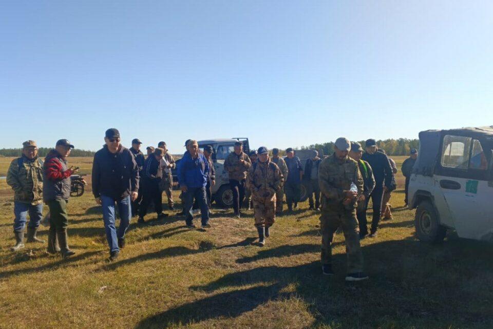 На поиски пропавшего пенсионера в Намский район прибыли водолазы и кинологи