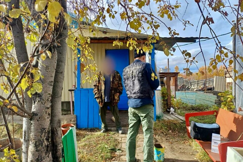 Житель Верхоянского района убил односельчанина ударом ножа в бедро