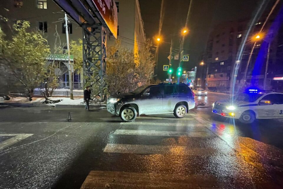 Пешехода госпитализировали после наезда внедорожника в Якутске