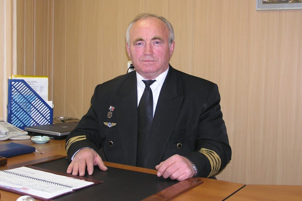 Легендарный авиатор Анатолий Савостин удостоен звания почетного гражданина Якутии