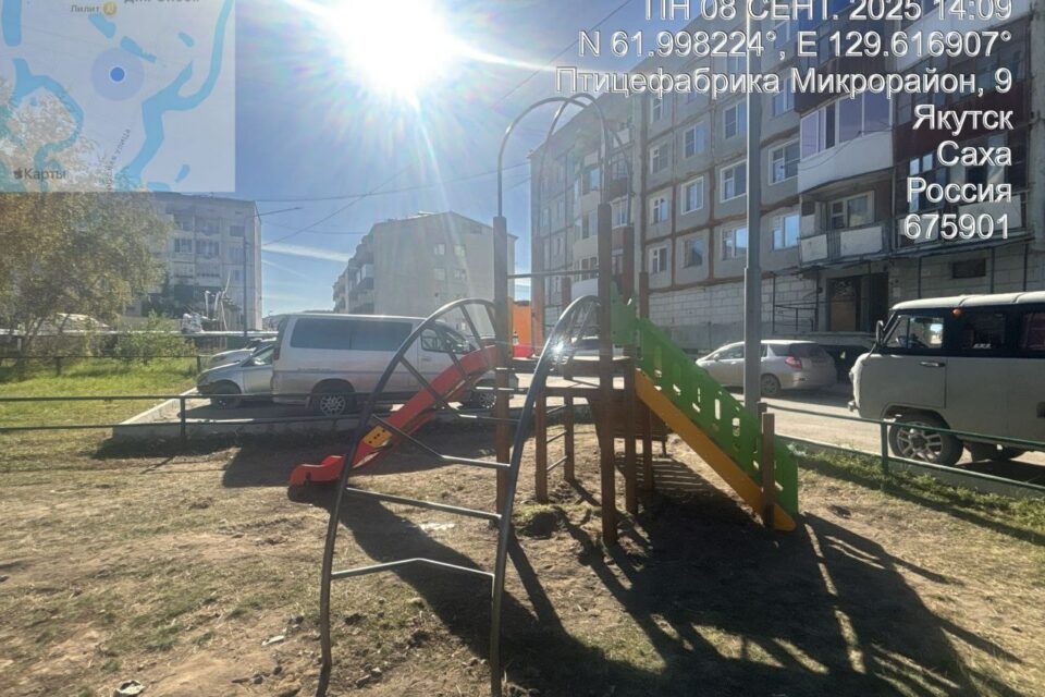 В Якутске покрытие детских площадок при ремонте дворов предложили делать из песка