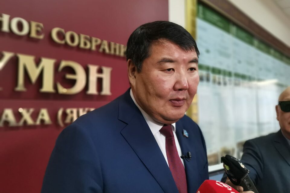 51 решение приняли депутаты Якутии на XIV пленарном заседании