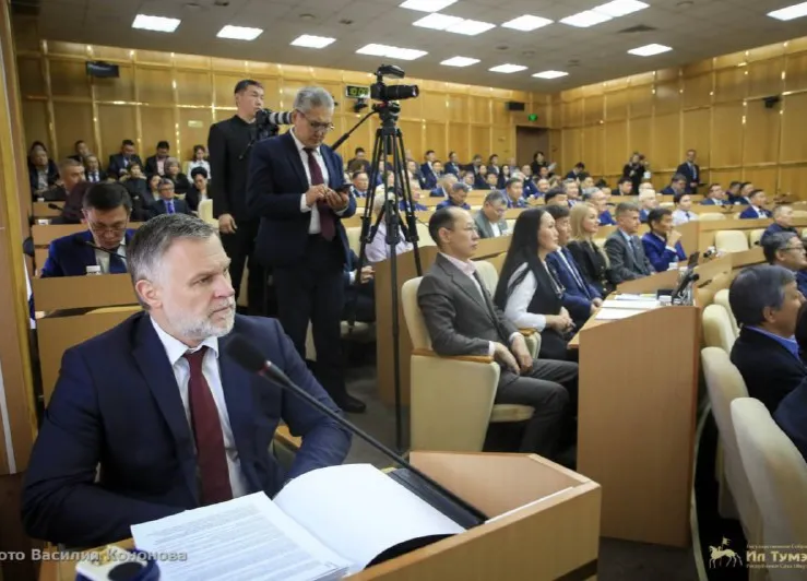 Кирилл Бычков прокомментировал итоги первого чтения бюджета Якутии