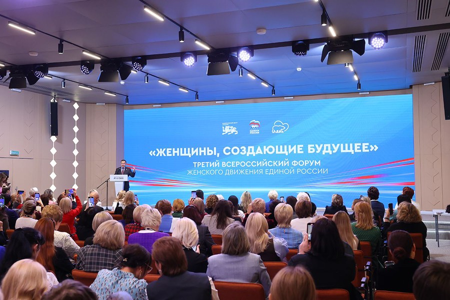 Активистки «Женского движения ЕР» представили социально значимые инициативы