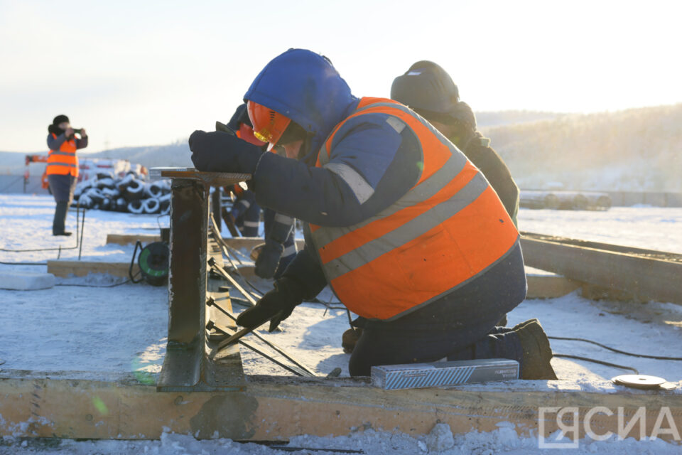 Эксперты перечислили пять рабочих специальностей с высокими зарплатами