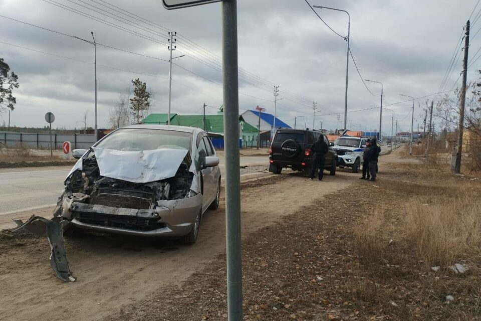В Мегино-Кангаласском районе водитель иномарки получил травмы в ДТП