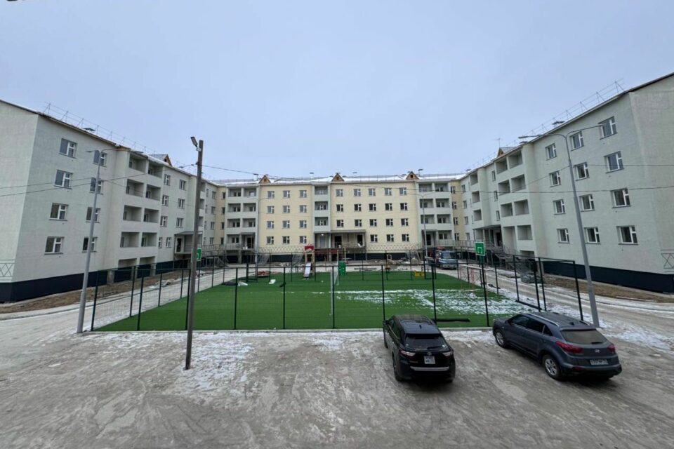 В Майе построили четырехэтажный дом для переселенцев из аварийного жилья