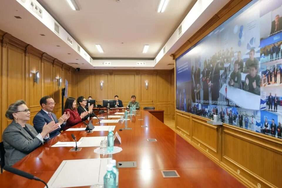 В колледжах и техникумах Якутии за день открыли 20 мастерских