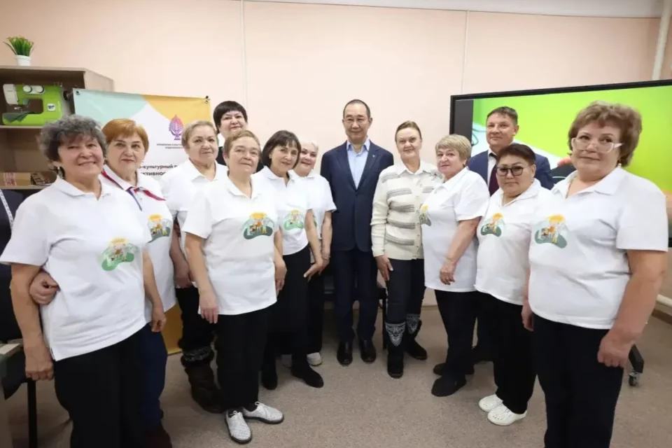 Глава Якутии высоко оценил проект активного долголетия в Алданском районе
