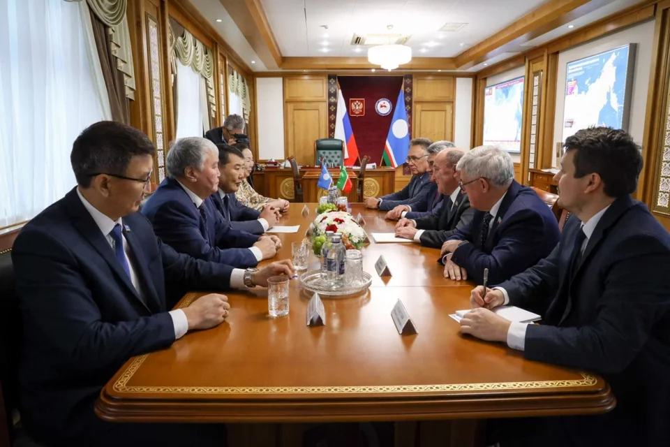 Сергей Местников встретился с делегацией Татарстана