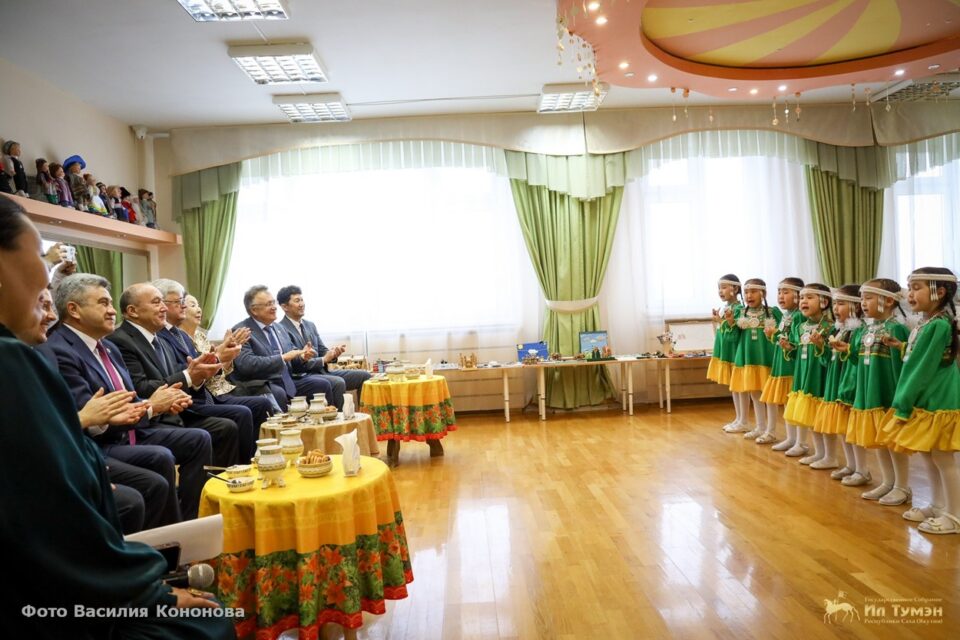 Парламентарии Татарстана ознакомились с концепцией национальных образовательных организаций Якутска