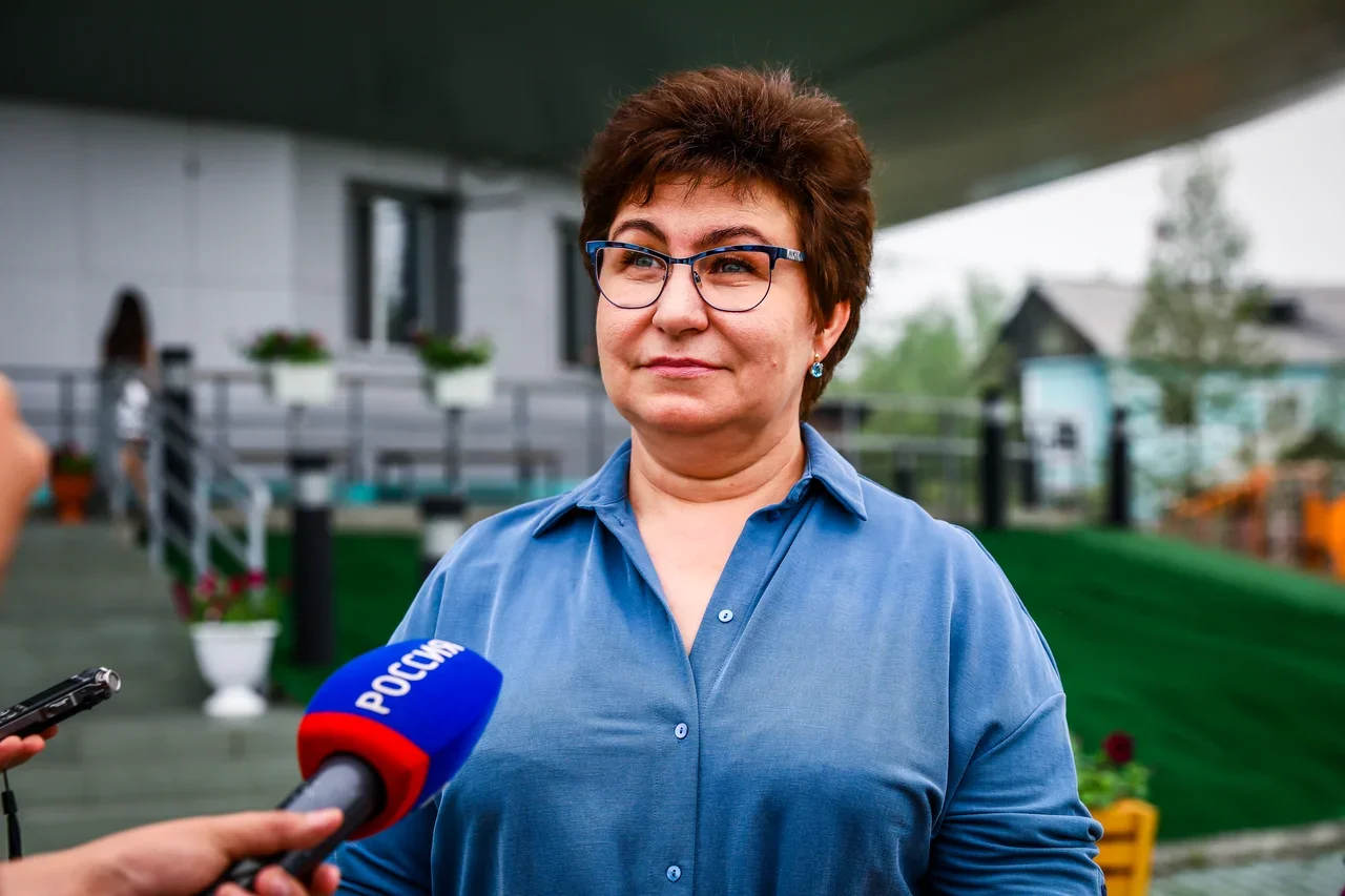 Директор Оксана Георгиевна Титова