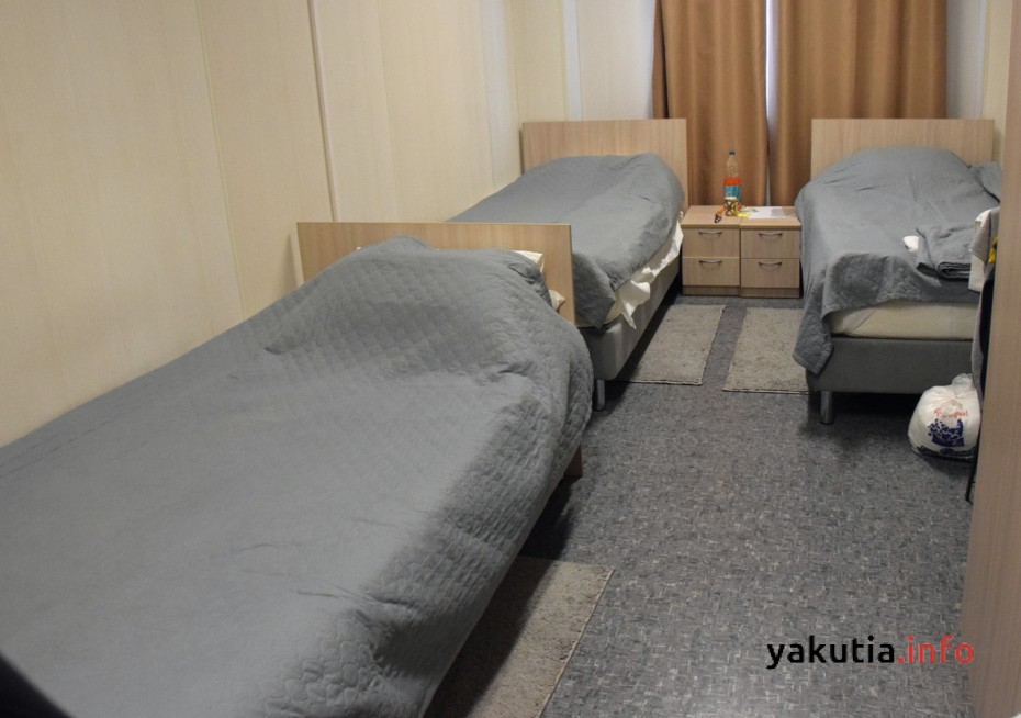 В каждой комнате, где проживают по двое-трое, отдельный туалет и душевая кабина