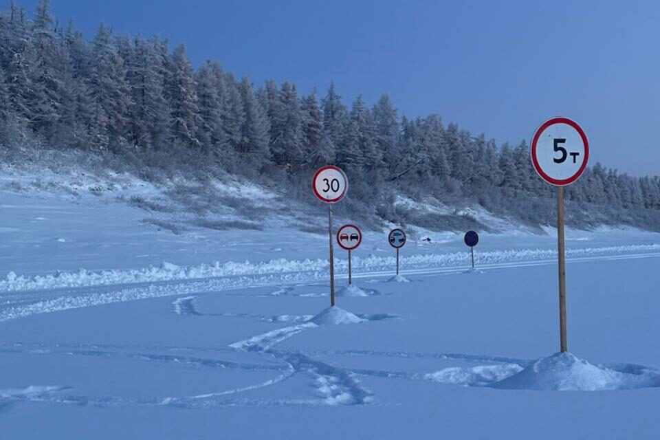 Открыт зимник на автодороге «Анабар» в Якутии