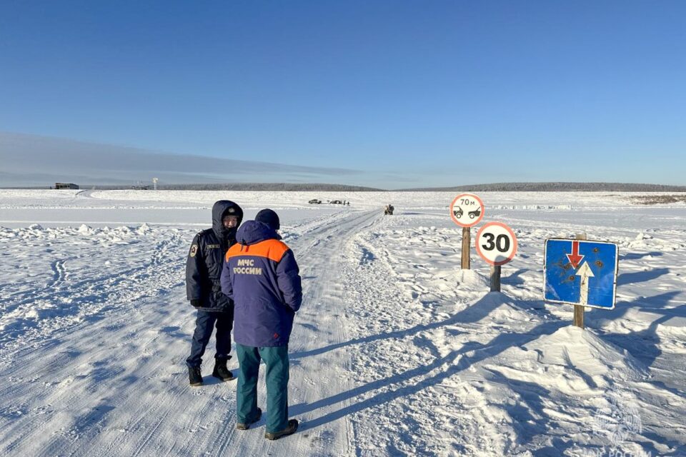 Ледовую переправу открыли в Оленекском районе Якутии
