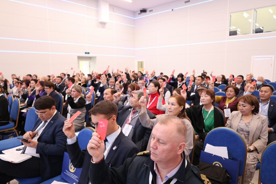 Лидером профсоюзов Якутии вновь избран Николай Дегтярёв