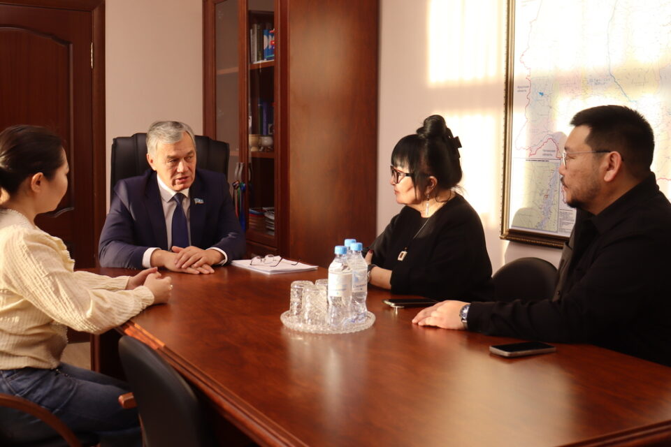 Афанасий Владимиров встретился с лауреатами премии «Гордость нации»