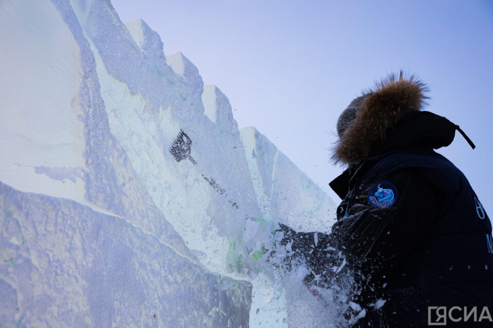 В Якутске стартовал основной этап конкурса ледовых скульптур «Бриллианты Якутии»