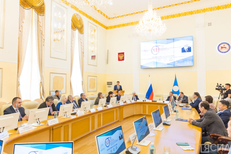 Прочность материалов при низких температурах обсуждают ведущие ученые в Якутске