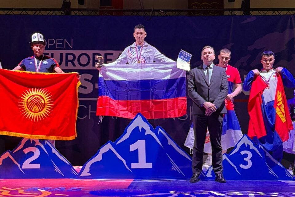 Мас-рестлеры Якутии одержали победы на чемпионате Европы