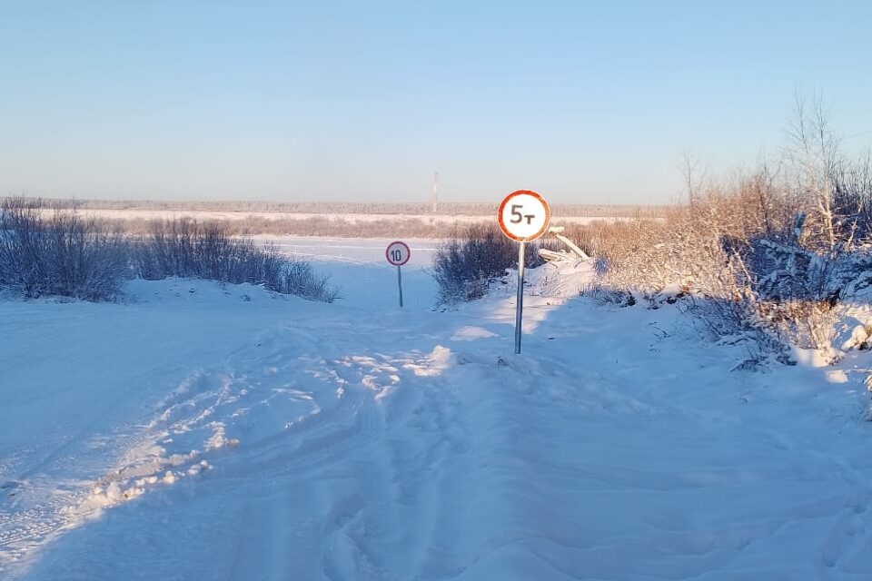 На автозимнике через реку Амгу увеличена грузоподъёмность до 5 тонн