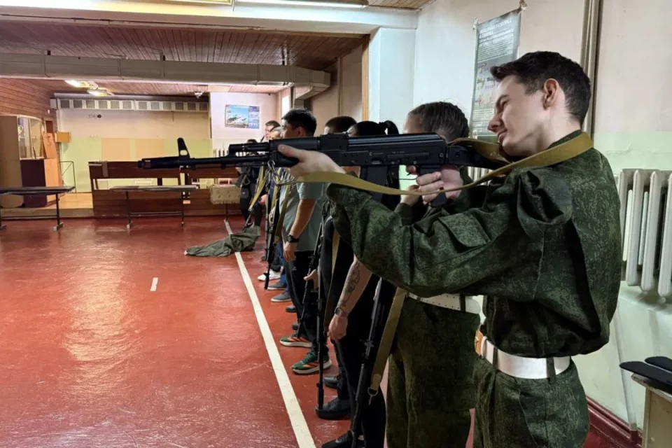 Участники СВО провели обучение руководителей военно-патриотических клубов Нерюнгринского района