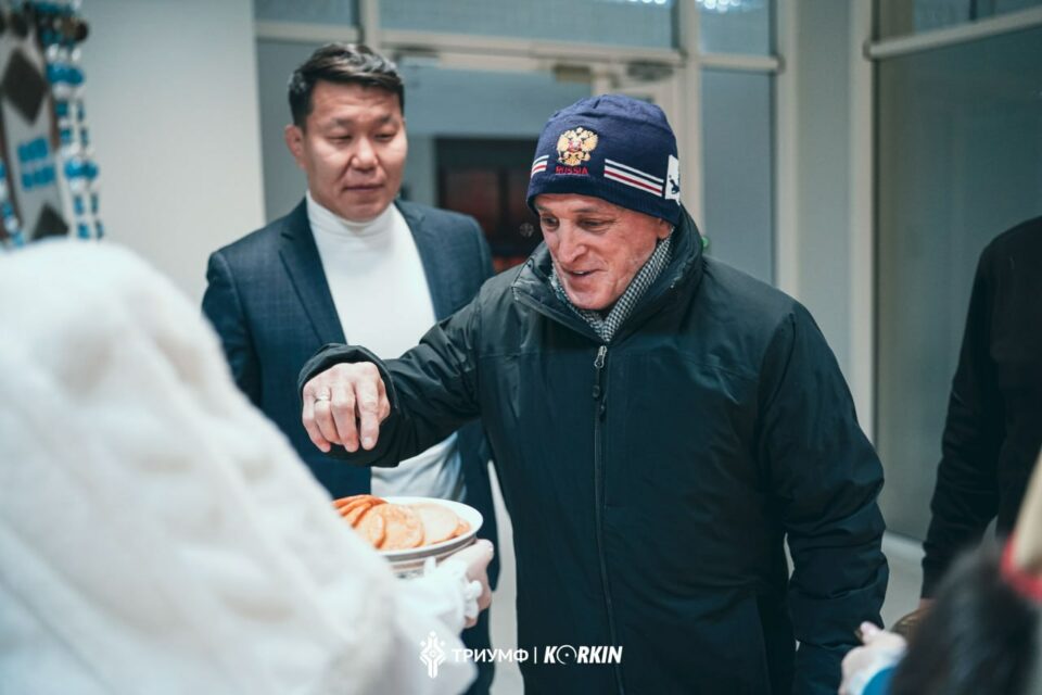 В Якутск прибыл олимпийский чемпион Сергей Белоглазов