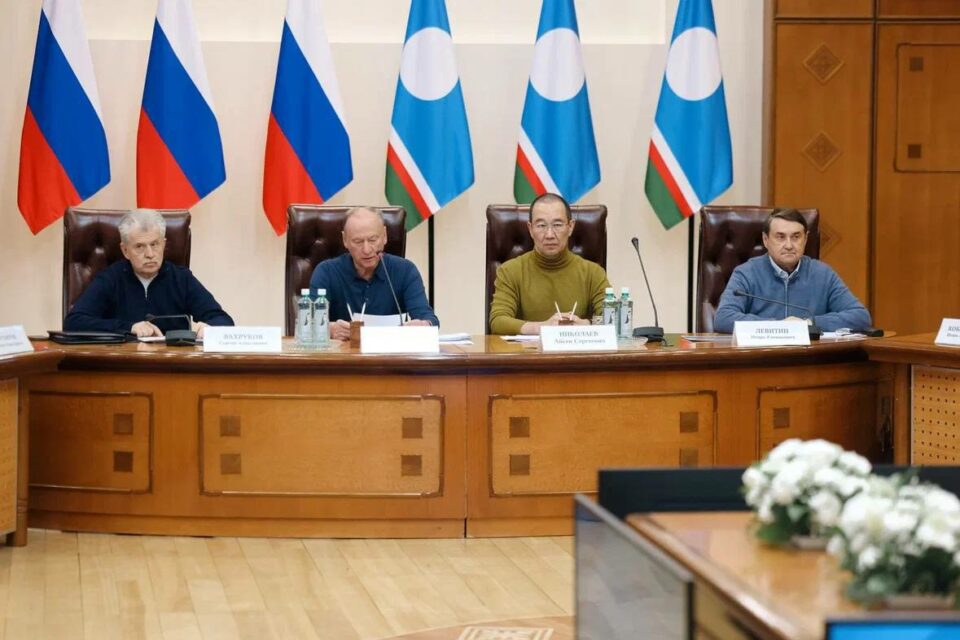 Николай Патрушев провел в Якутске совещание по вопросам грузоперевозок в Ленском бассейне