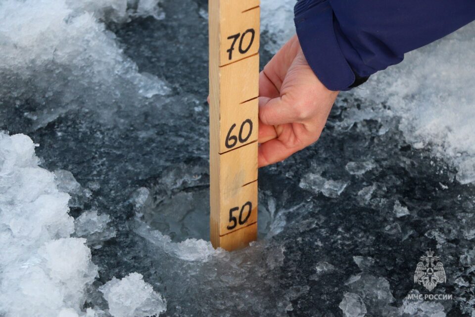 Еще одну ледовую переправу открыли в Якутии