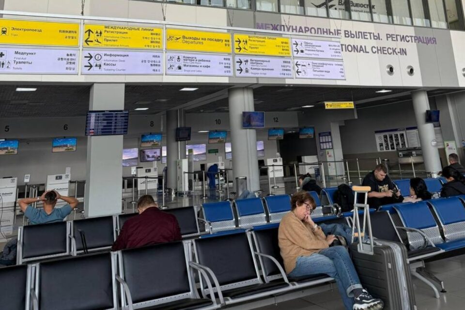 Во Владивостоке задержали вылет самолета в Якутск