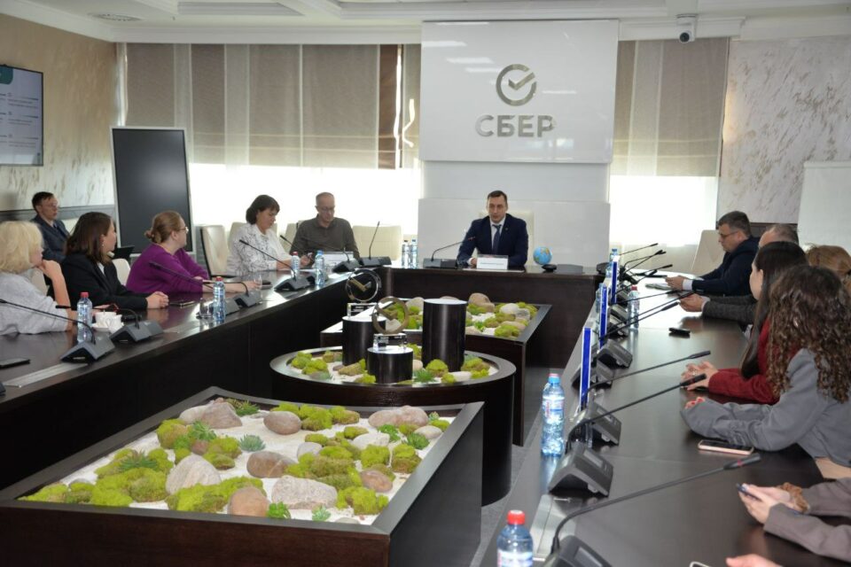 Услуги «раздолжнителей» часто усугубляют финансовые проблемы людей