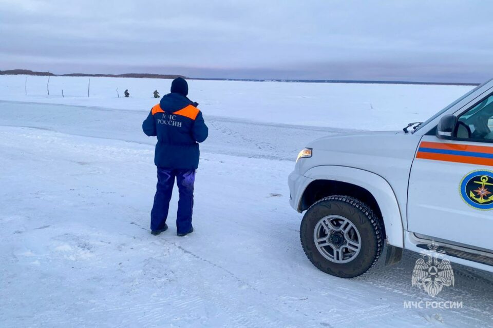 В Якутии за неделю оштрафовали 17 человек за выезд на лёд в неположенных местах