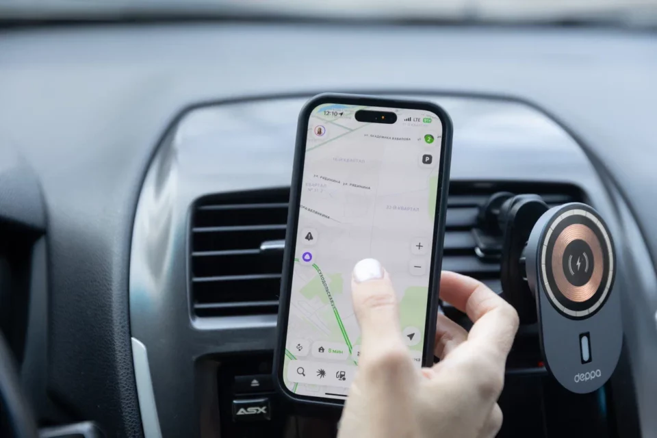 Какие гаджеты нельзя оставлять в машине зимой