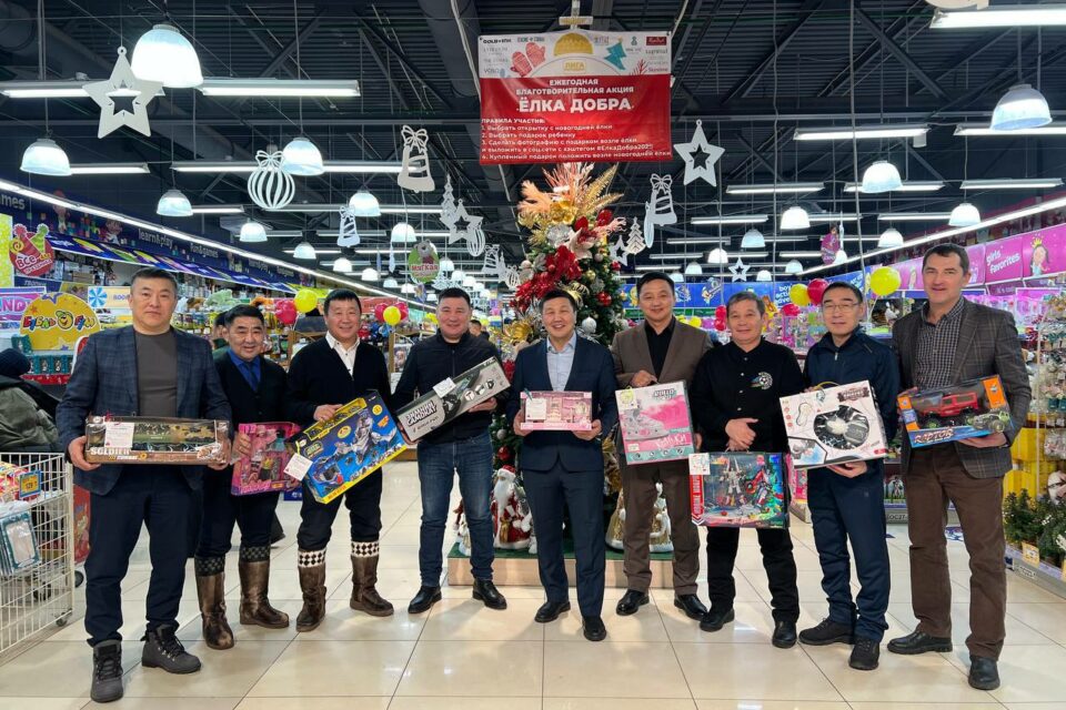 Минспорт Якутии присоединился к благотворительной акции «Елка добра»