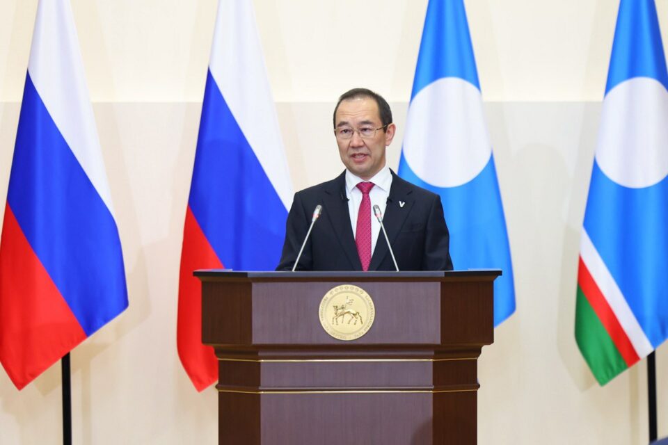 Глава Якутии занял лидирующую позицию в рейтинге губернаторов за 2025 год