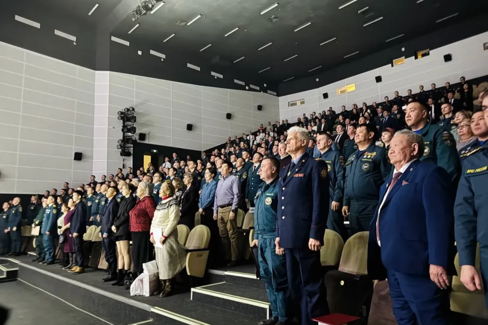 В Якутии отметили 35-летие МЧС России