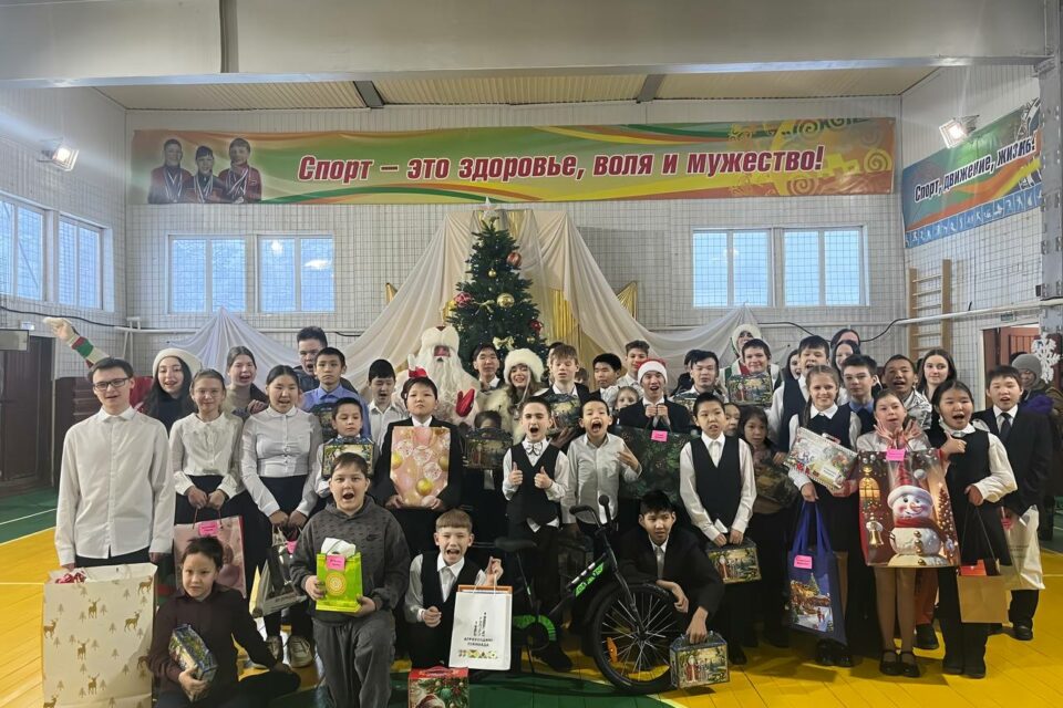 Алмазэргиэнбанк вместе с клиентами и партнёрами подарил новогоднее чудо детям коррекционной школы