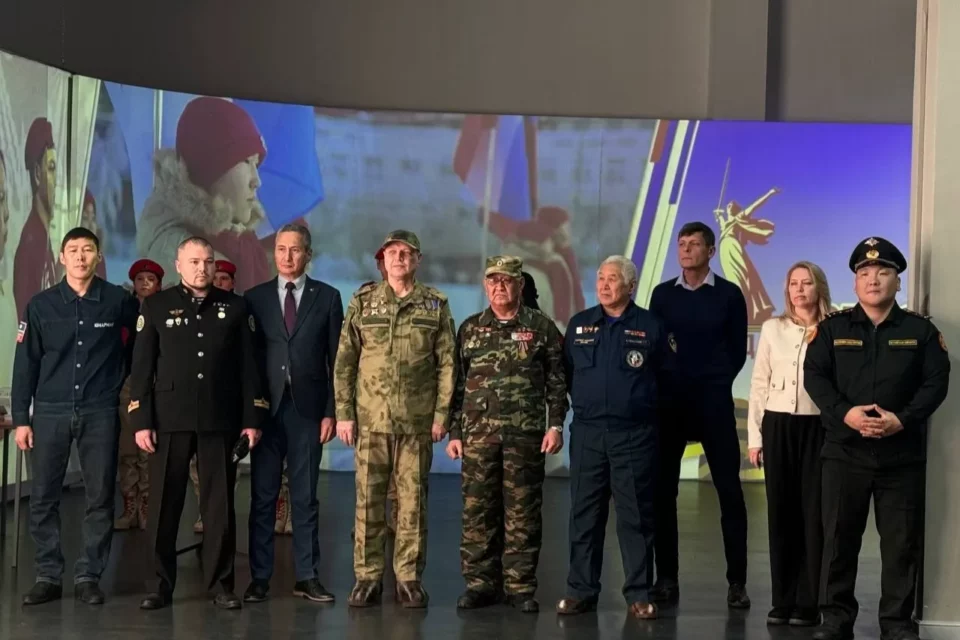 Ветеран СВО принял участие в посвящении юнармейцев