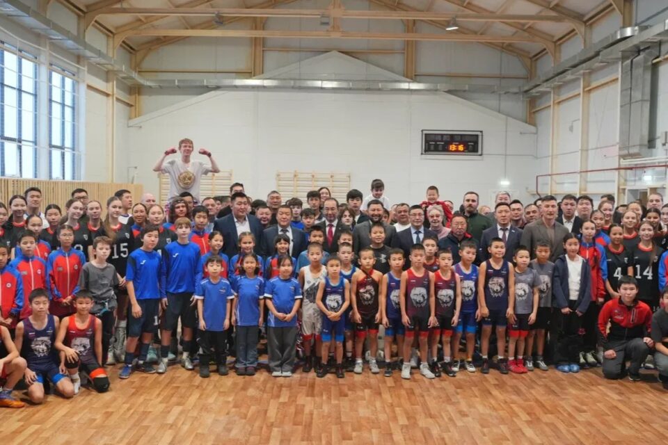 Многофункциональный спортивный зал открыли в Якутске