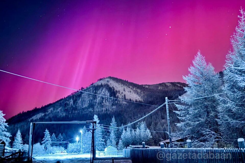 Фото: северное сияние запечатлели жители разных районов Якутии