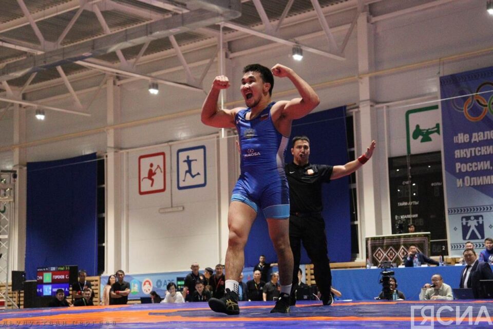 Якутянин Айсен Потапов будет бороться за бронзу Кубка Ивана Ярыгина