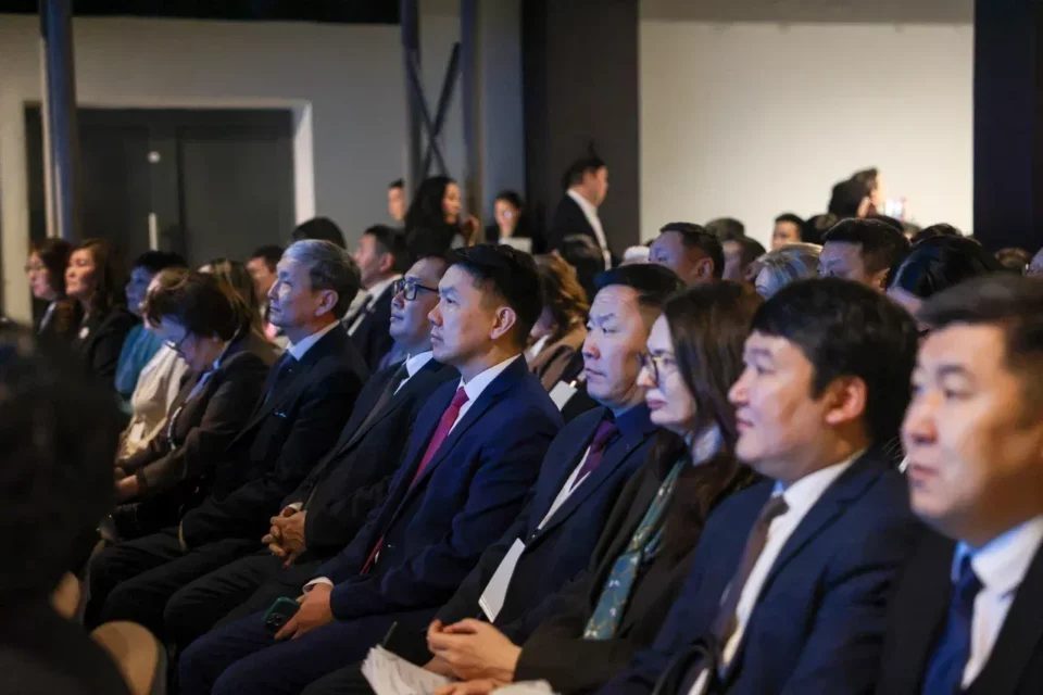 Более 60 мероприятий провели на январском совещании работников образования Якутии