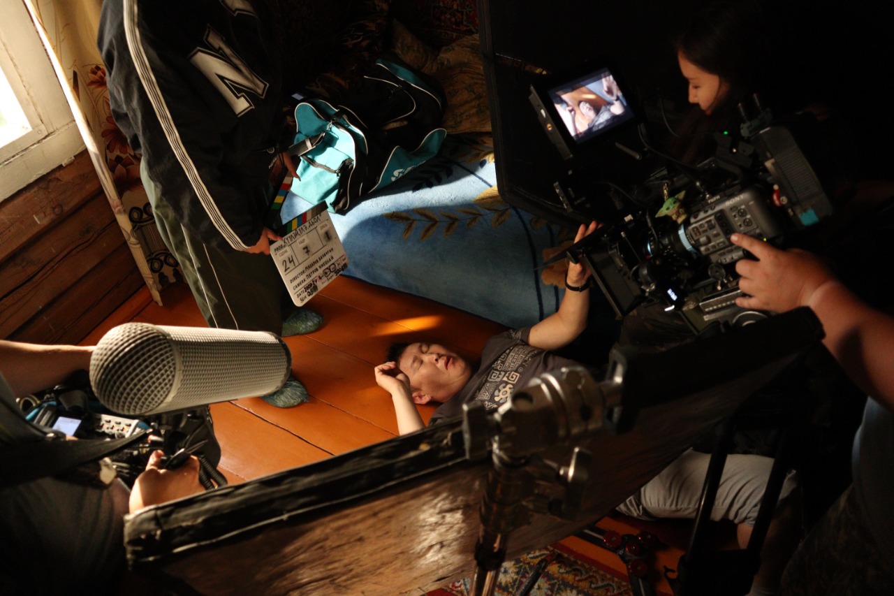 Комедия «Күүлэй! От кэмэ»