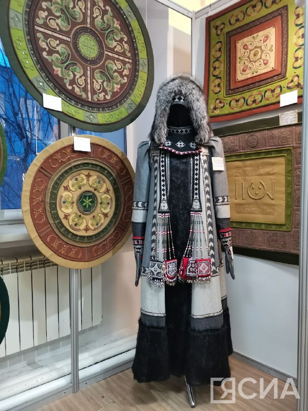 Выставка лучших изделий мастериц студии «Үктэл»