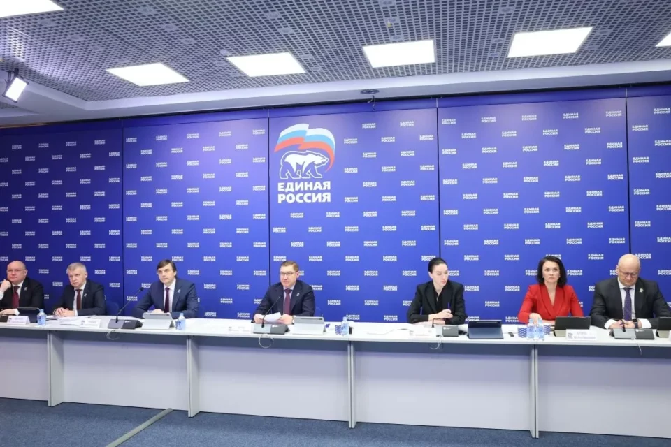 Народная программа «Единой России» обеспечила местами в школах 1,1 млн учеников